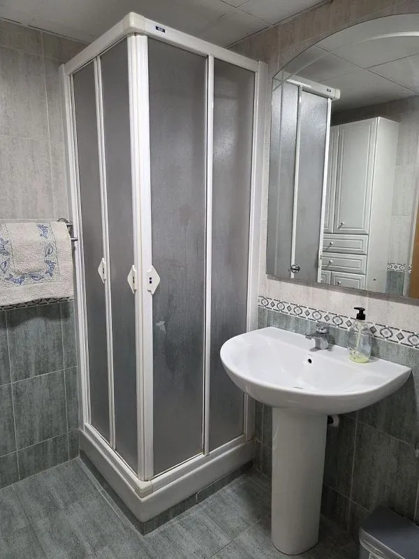 Bathrooms - Furnished Flat with Balcony in Beteró