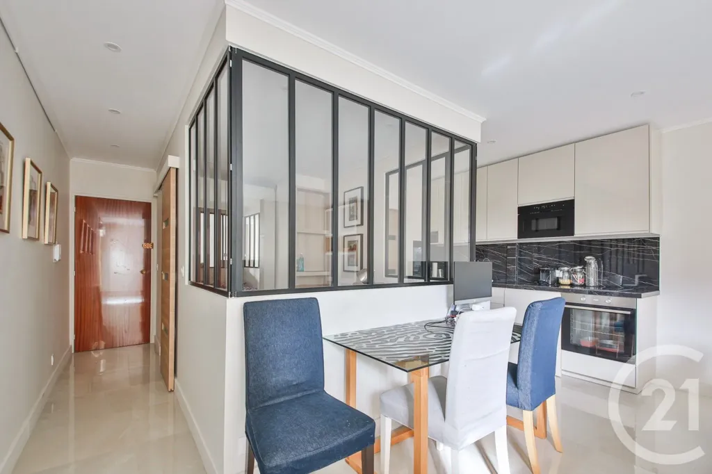 Salle à manger - Appartement F2 au Calme avec Vue Dégagée à Paris 16e