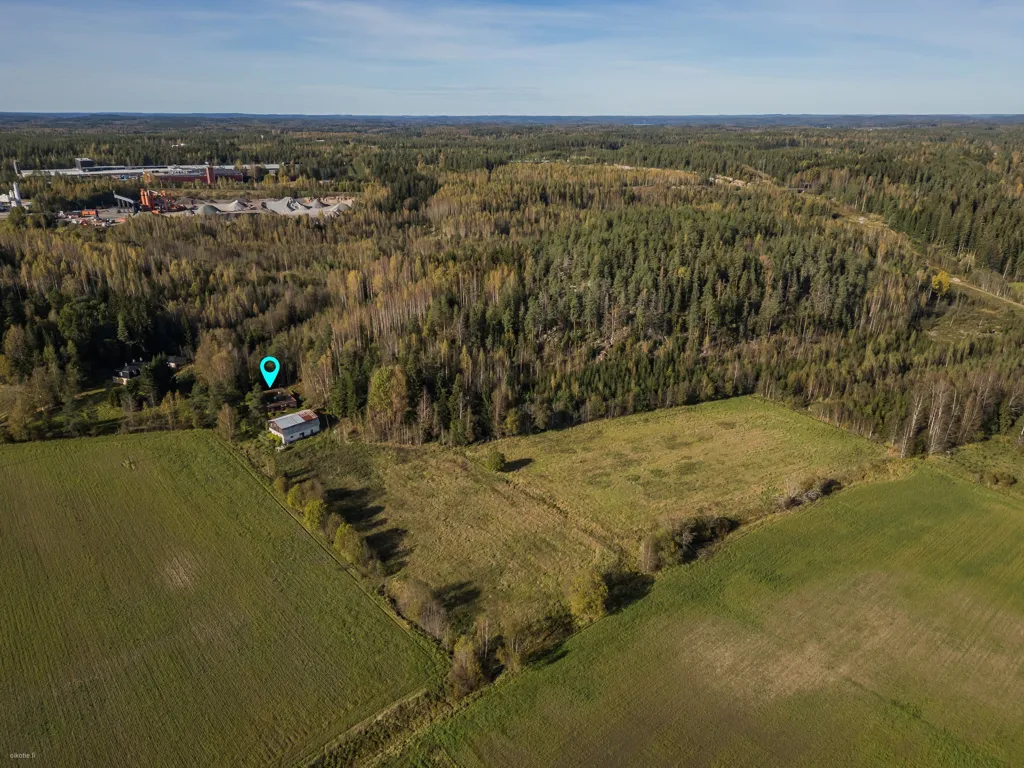 Vista aerea - Rural Estate with Old Barn near Helsinki