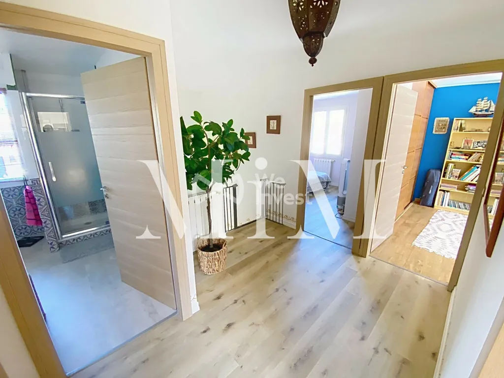 hallway_entrance