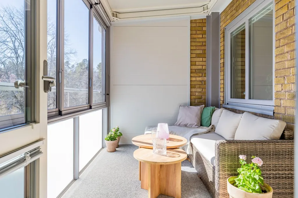 Balcon - Bright Two-Bedroom with Balcony in Kalmar