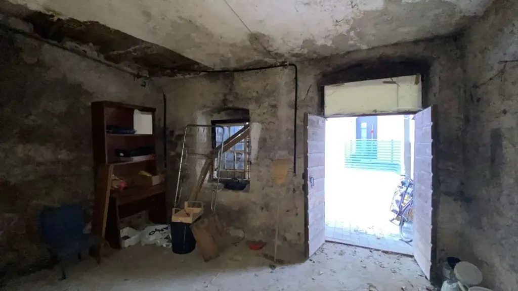 Stanze - House Portion with Potential in Tomaselli, Castel Ivano