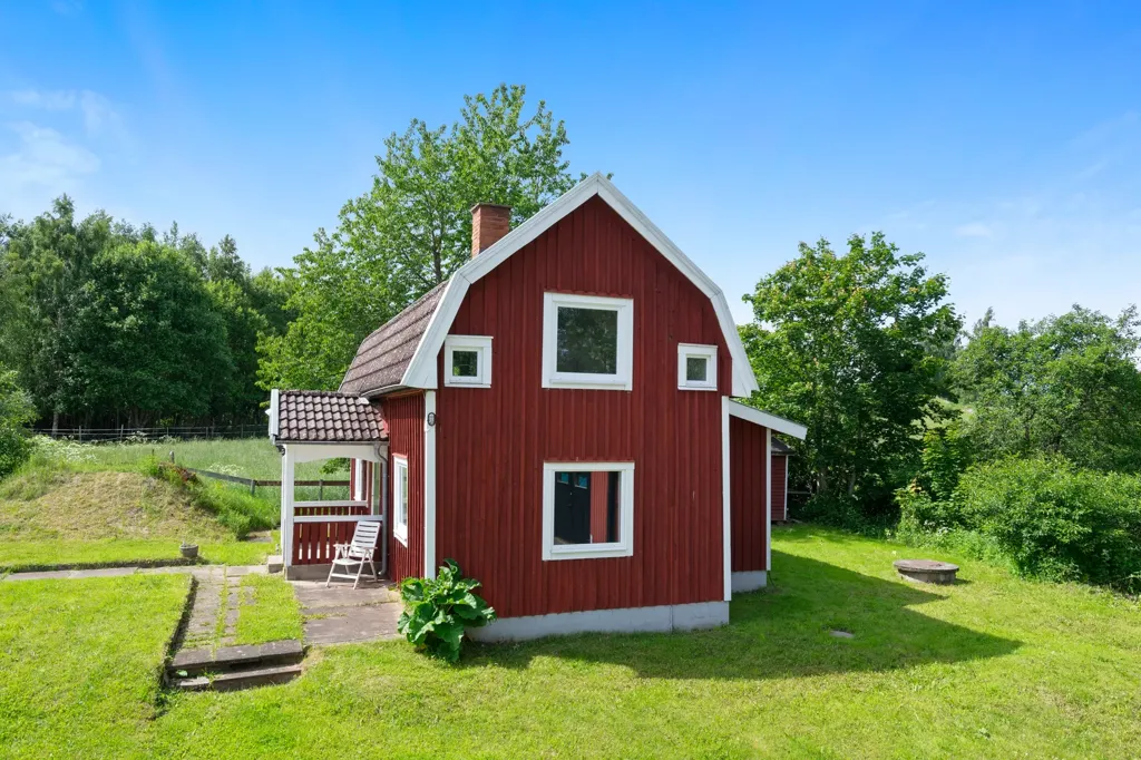 Esterno - Charming Cottage with Workshop in Skövde