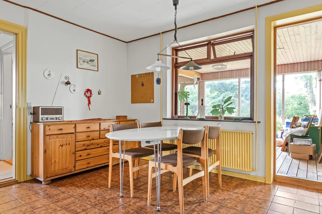 Söögituba - Historic Villa with Garden in Smidstrup