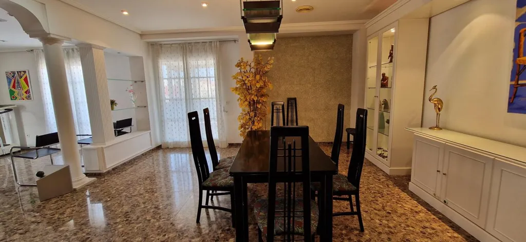 Söögituba - Spacious House with Terrace in Moncada