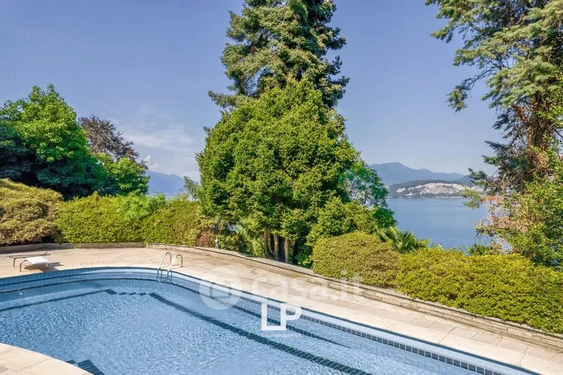 Piscine - Villa with Lake View and Marina in Stresa