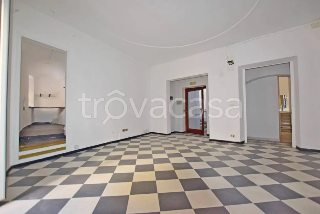 Séjour - Commercial Property with Balcony in Mondovì