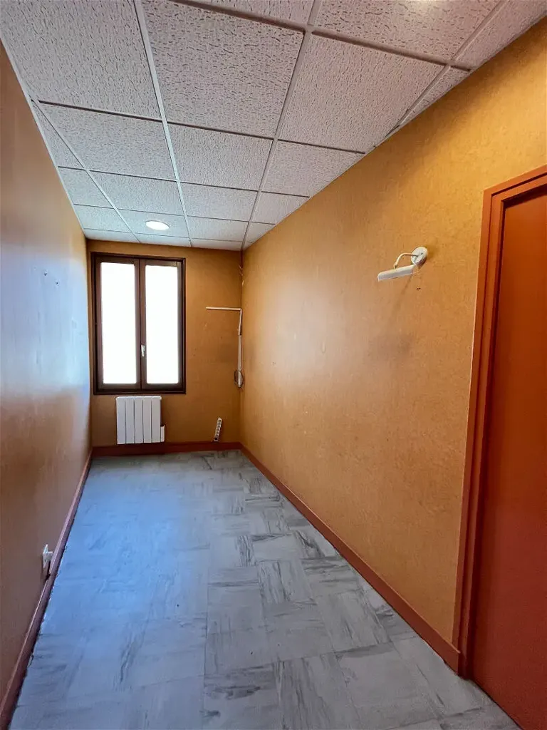 13-room apartment in Decize