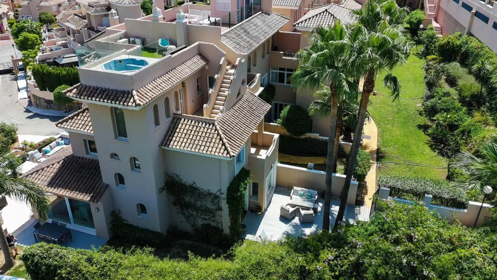 Vue aérienne - Refurbished Semi-Detached with Pool in La Duquesa