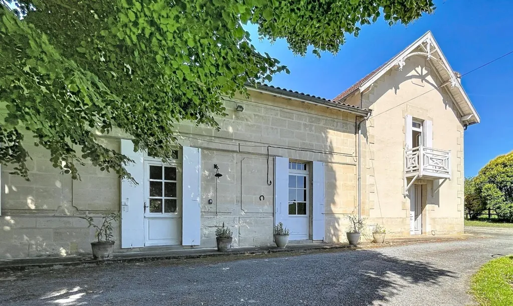 Extérieur - Maison de Caractère avec Jardin à Pompignac