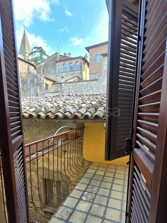 Rõdu - Historic Apartment with Panoramic Terrace in Todi