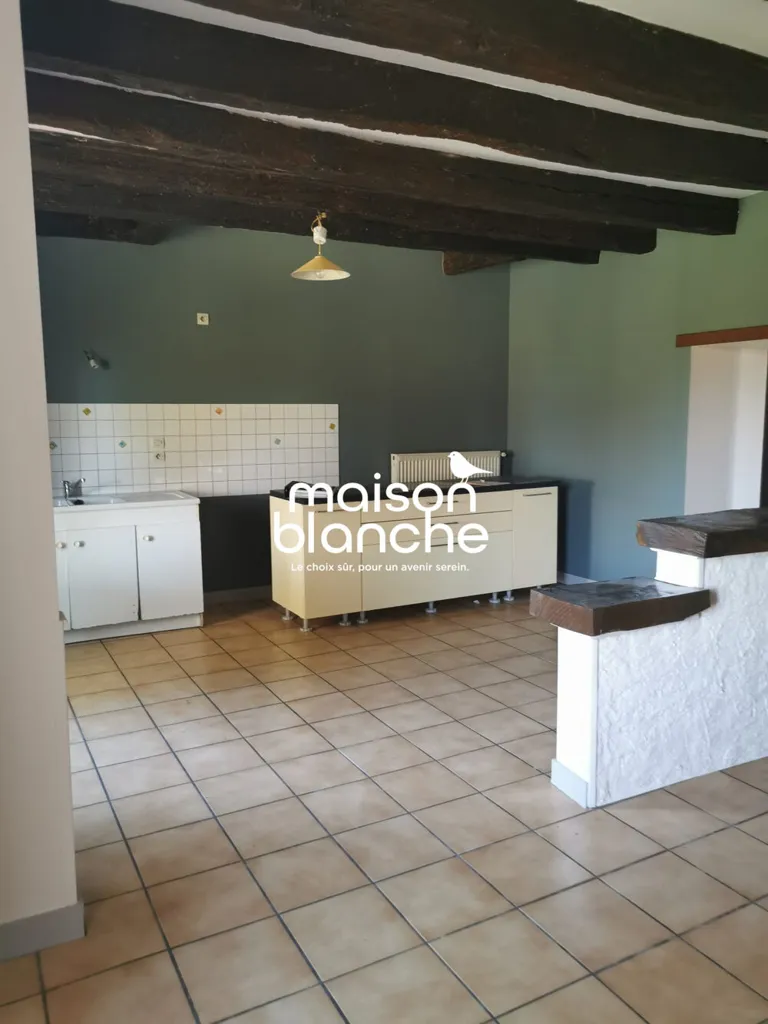 Köök - 4-Bedroom House with Garden in Vasles