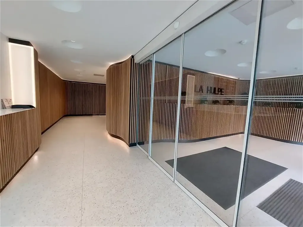 hallway_entrance