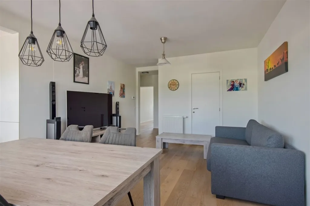Salle à manger - Appartement Rénové avec Garage à Lier