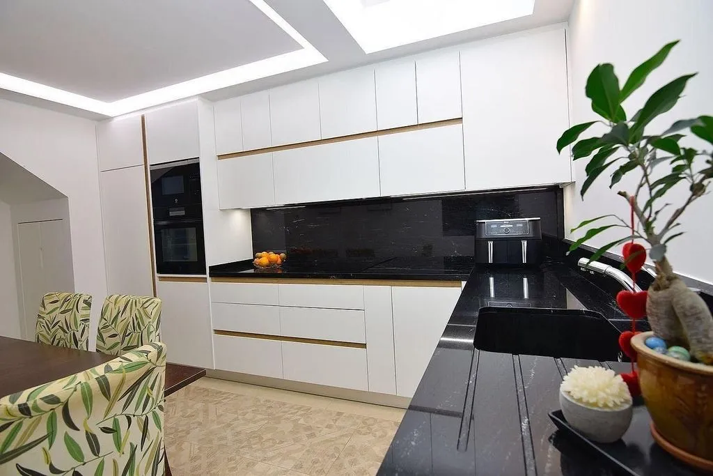 Cucina - Renovated Duplex with Terrace in Los Almendros