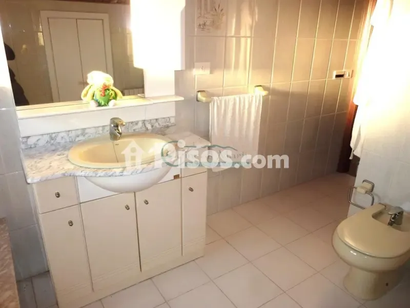 Bagni - House with Large Finca in Vigo