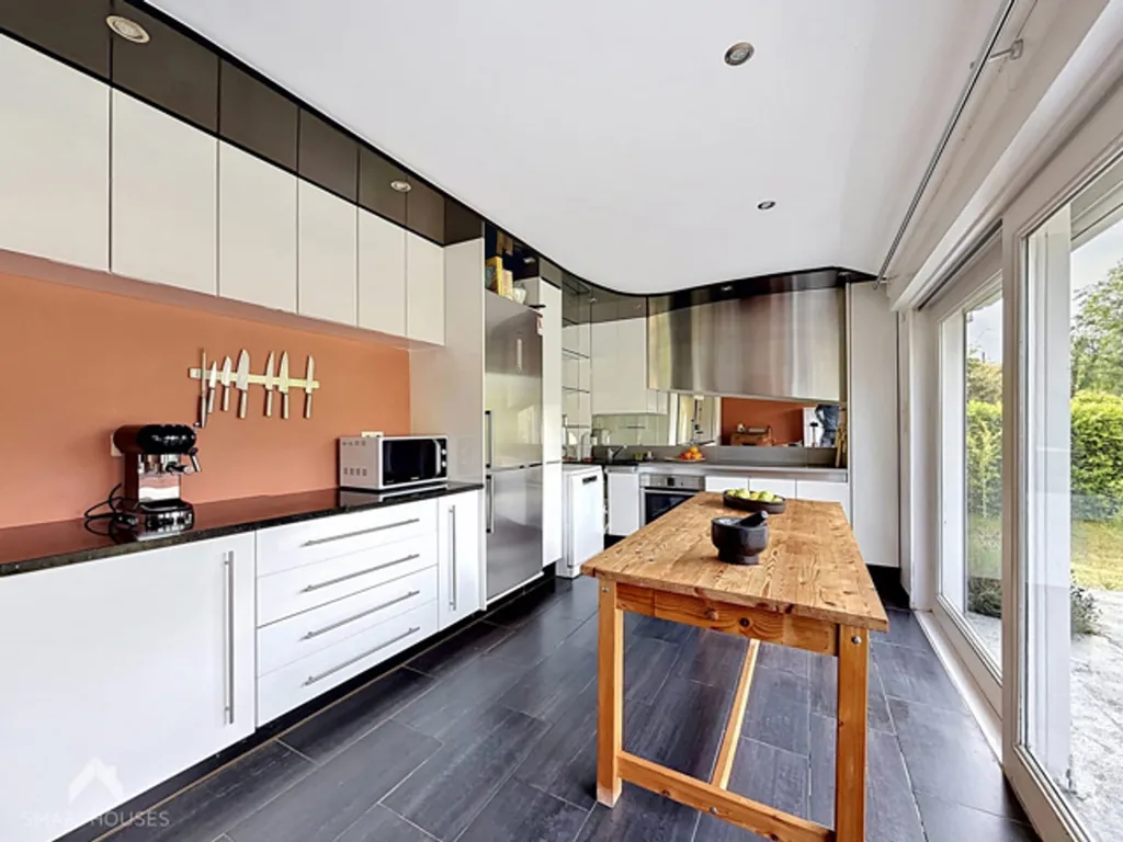 Kitchen - Bright House with Garden in Semi-Detached Setting