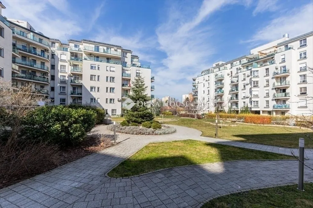 Giardino - Duplex Penthouse with Garden in Zugló