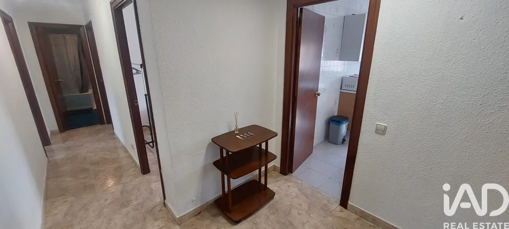 Esik - Spacious Apartment with Terraced Views in La Robla