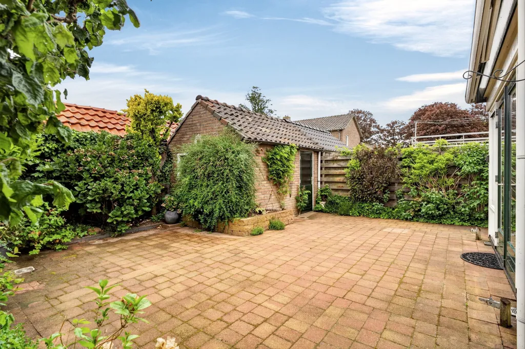Aed - 2-Under-1-Cap House with Garden in Dalfsen