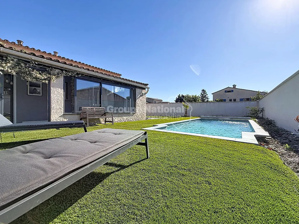 Piscine - Villa avec Piscine et Garage à Mollégès