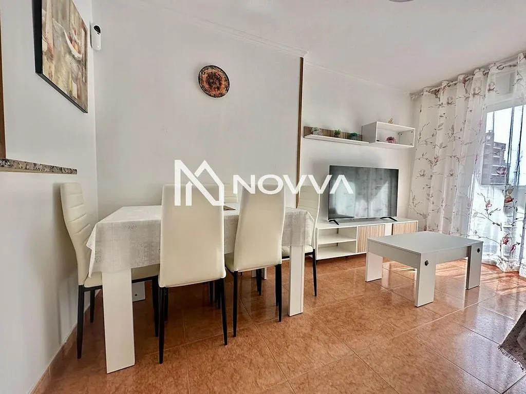 Sala da pranzo - Apartment with Seafront Location in Malgrat de Mar