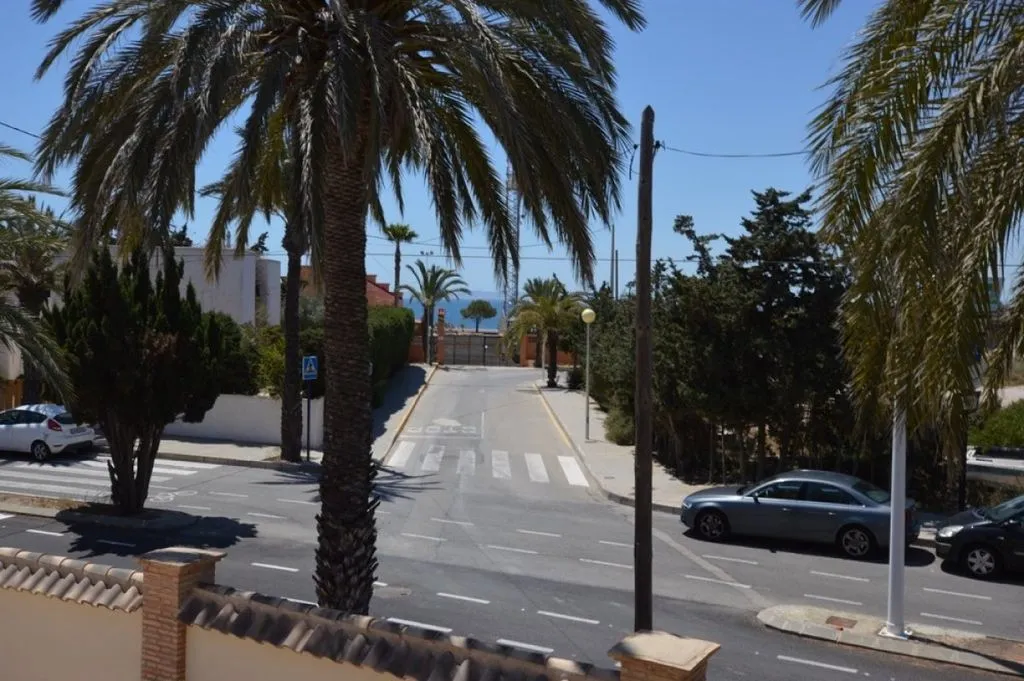 Välivaade - Luxury Villa with Pool in Cabo Roig, Valencia