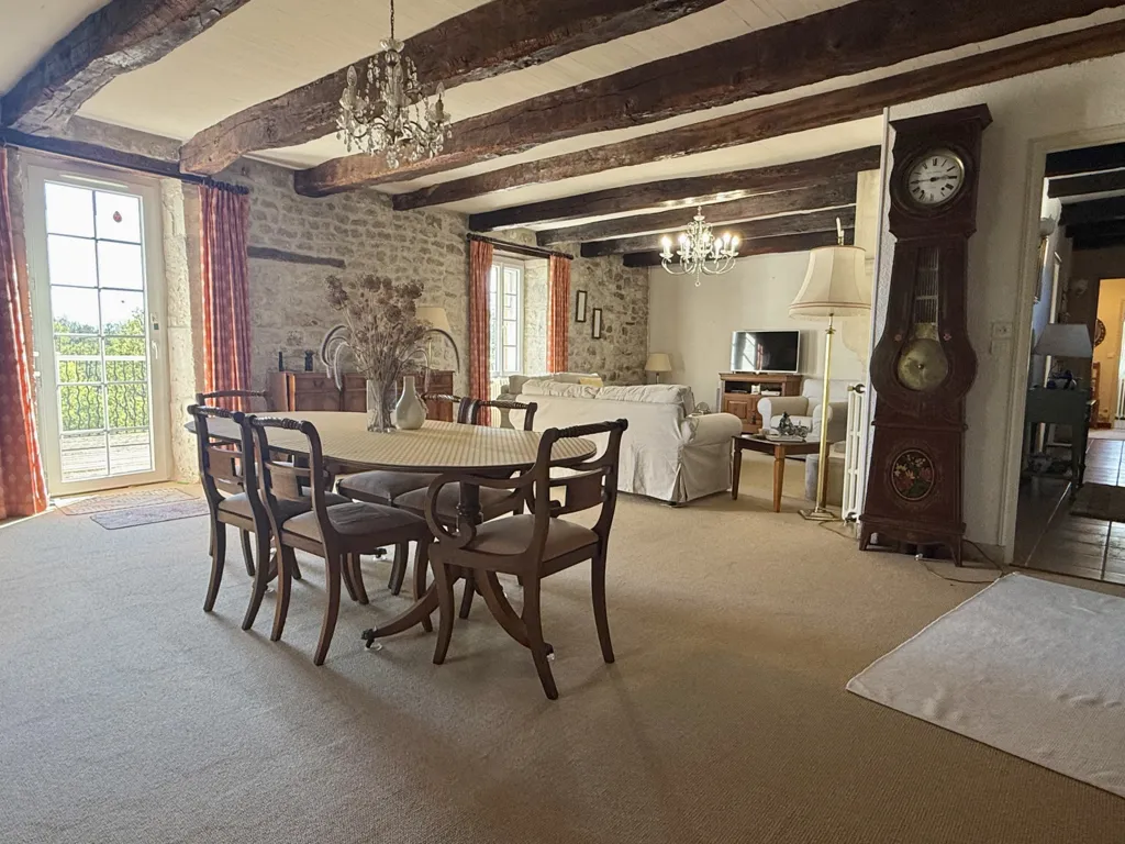 Salle à manger - Maison en Pierre avec Piscine à Montaigu-de-Quercy