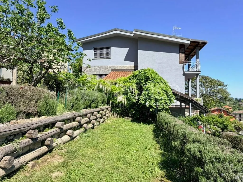 Giardino - Restored Villa with Garden in Bra
