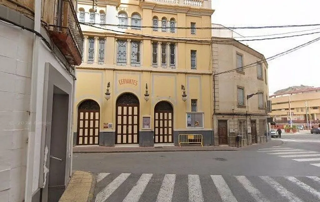 Välivaade - Occupied Flat with 4 Bedrooms in Abarán