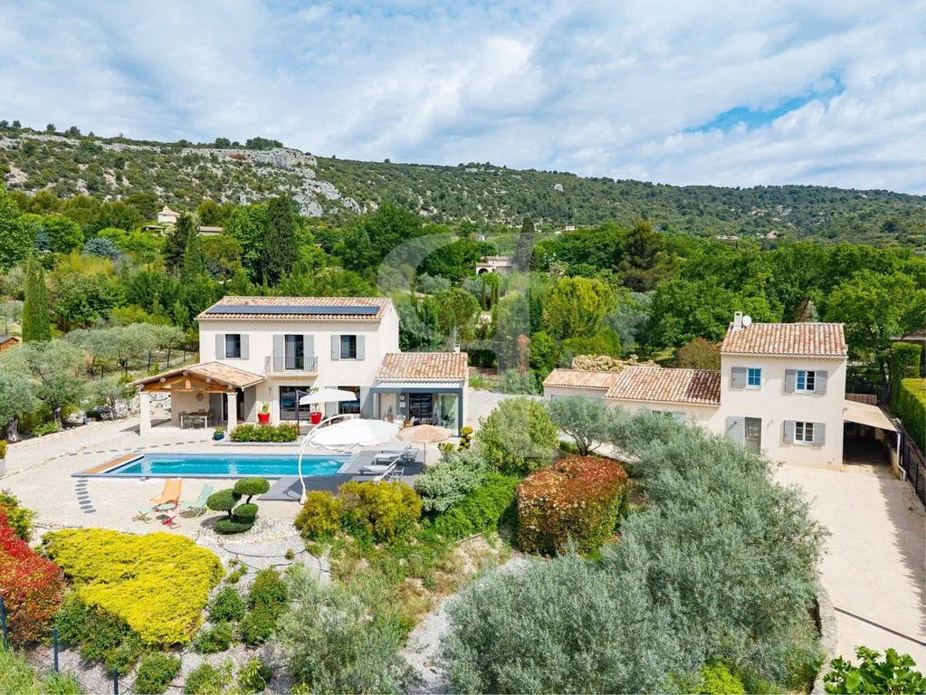 Vue aérienne - Maison Luxueuse avec Vue Sud à Ménerbes