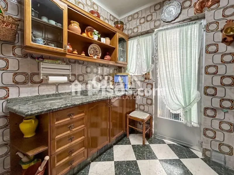 Kitchen - Apartment with Balcony in Albacete Centre