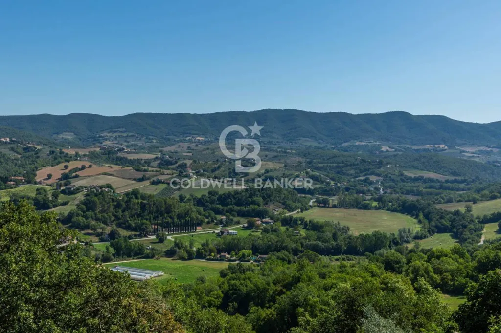 Aed - Rustic Terraced House with Panoramic Terrace in Collazzone