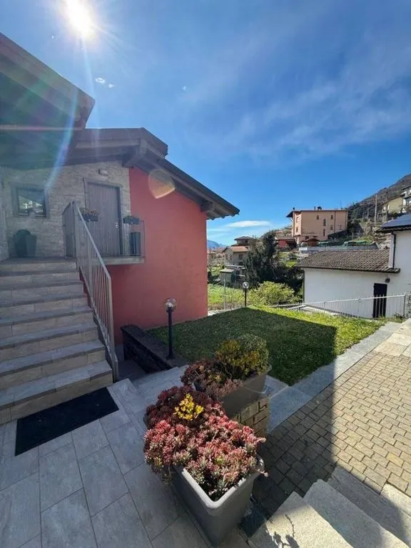 Terrass - Luxury Apartment with Lake View in Musso