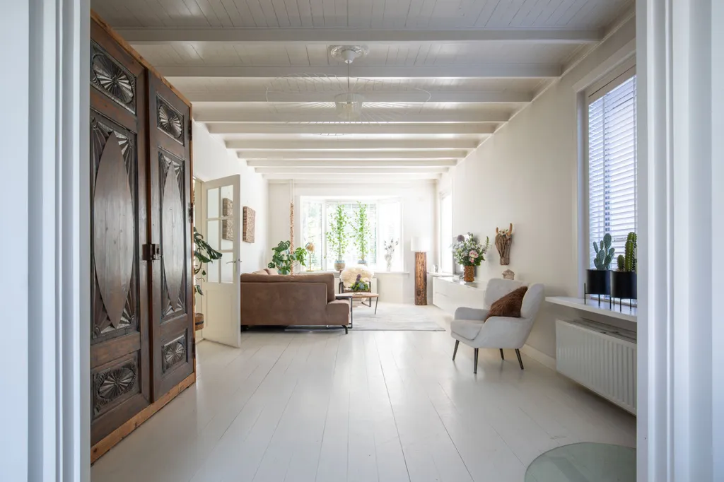 Esik - Villa with Boat Mooring in Aalsmeer