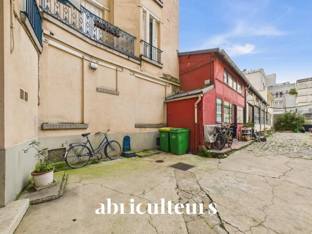 Jardin - Appartement Familial avec Vue Dégagée à Paris 20ème