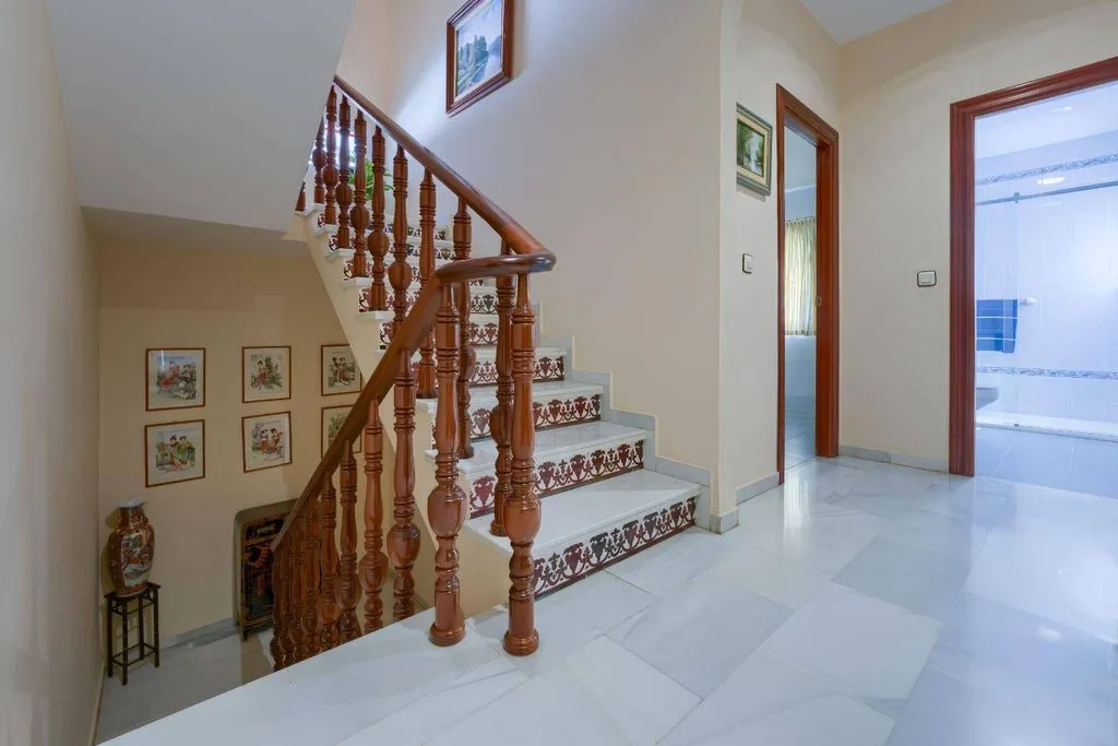 Stanze - Luxury Villa with Pool in Tomares
