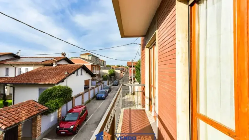 Balcon - Quadruplex with Balcony in Villastellone