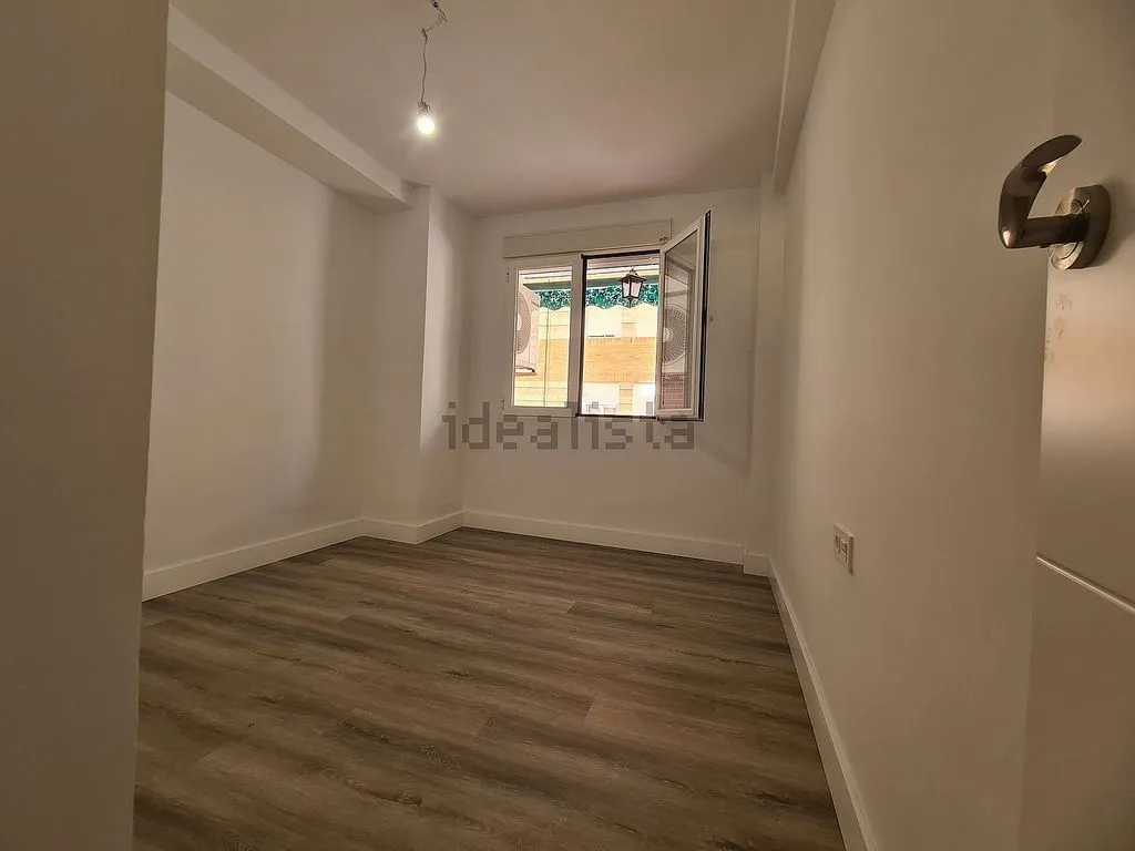 Rooms - Reformed Flat with Terrace in Cervantes, Granada