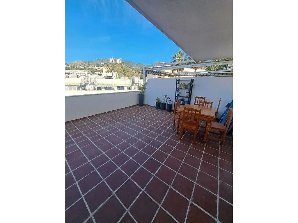 Terrasse - 2-Bedroom Apartment with Terrace in Torrequebrada
