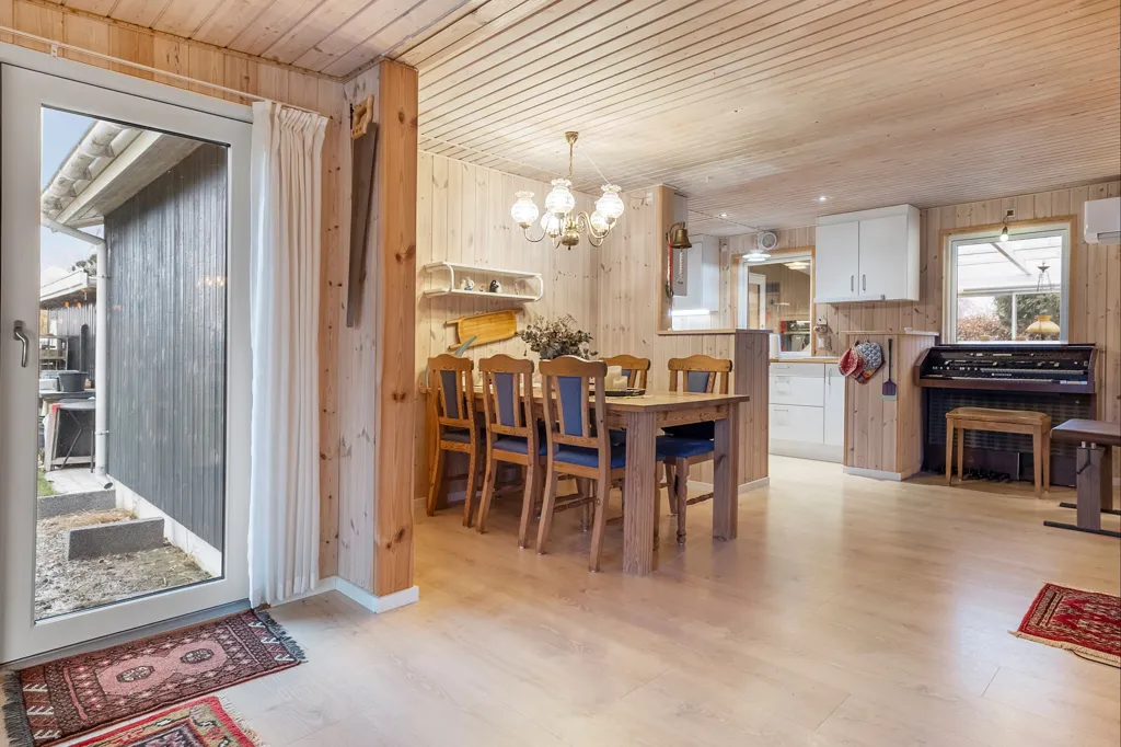 Salle à manger - Summerhouse with Carport in Korsør