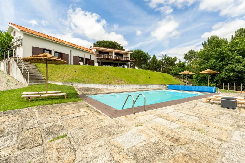 Piscine - Luxury Detached House with Extensive Land in Baião