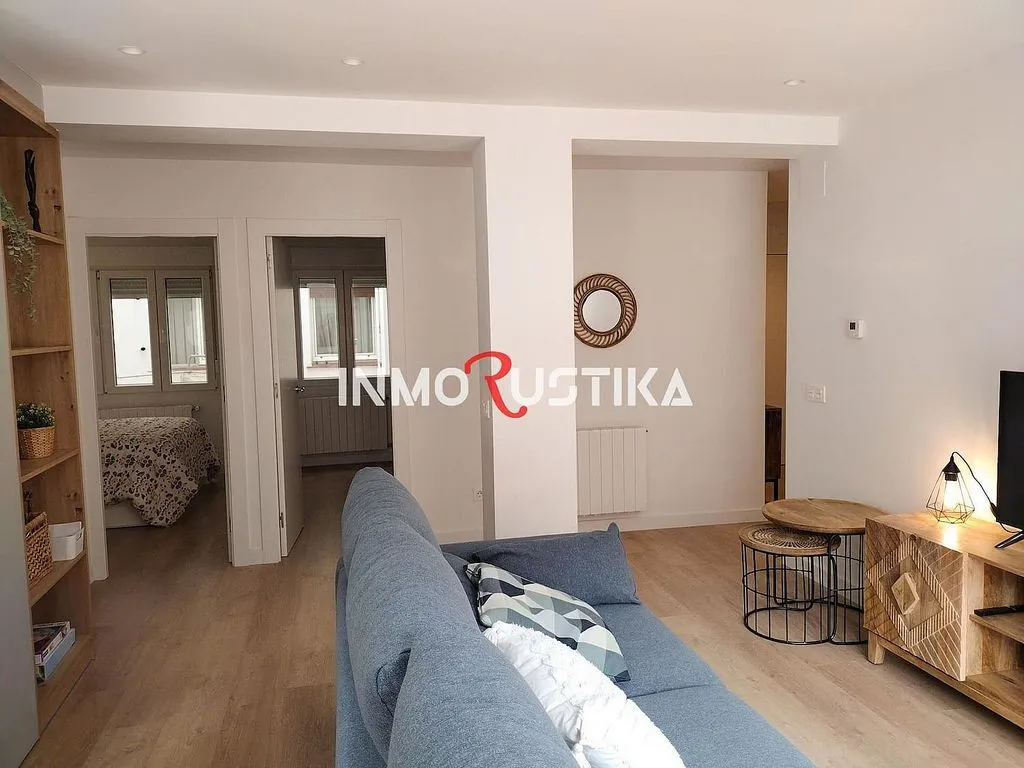 Living Room - Furnished Flat in Gijón Centre with Sea View