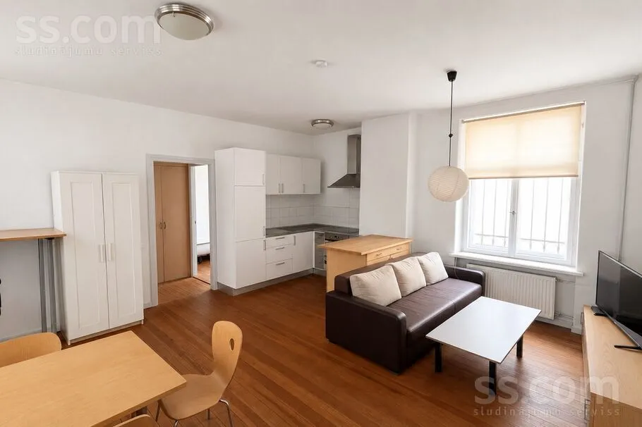 Elutuba - Compact 2-Bedroom Flat in Vecrīga Centre
