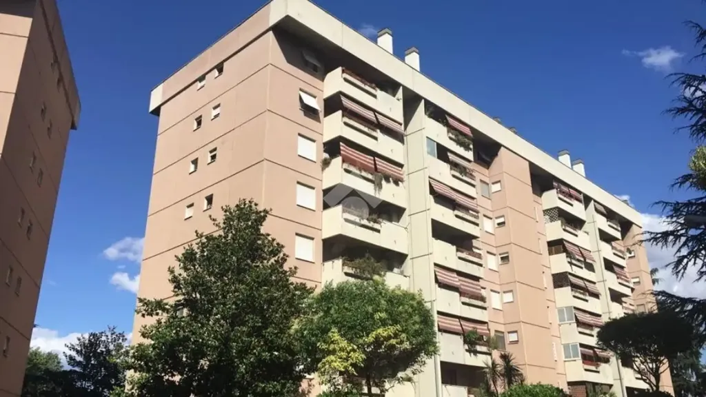 Extérieur - Armed Trilocale with Balcony in Rome