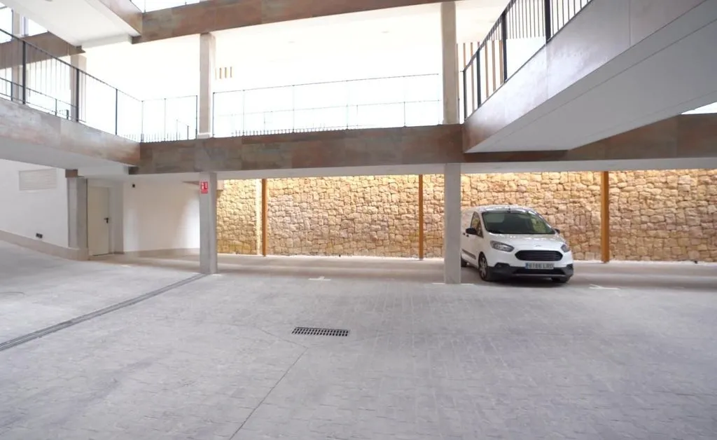 Garaaž - Duplex with Sea View in Finestrat, Valencia