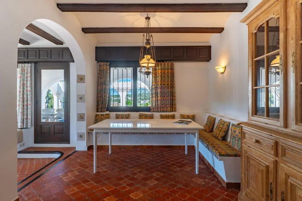 Salle à manger - Mediterranean Villa with Pool in Pla del Mar