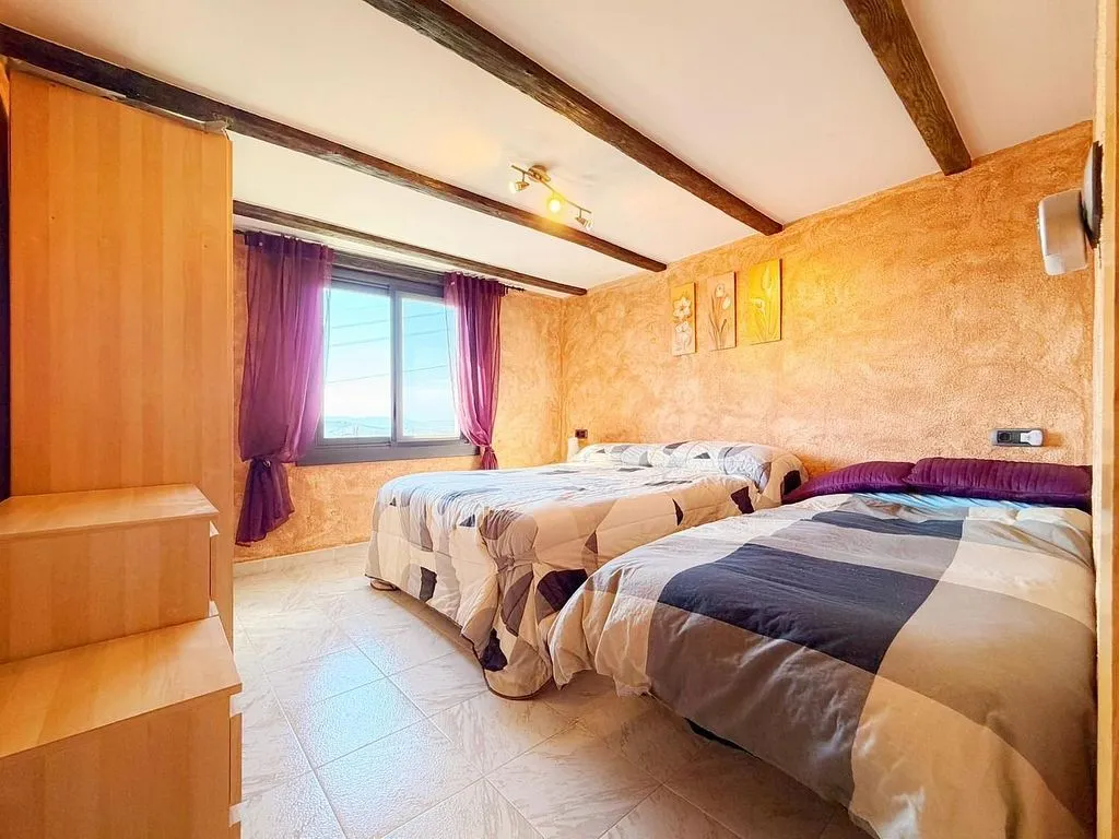 Magamistoad - Chalet with Pool and Terrace in Canyelles