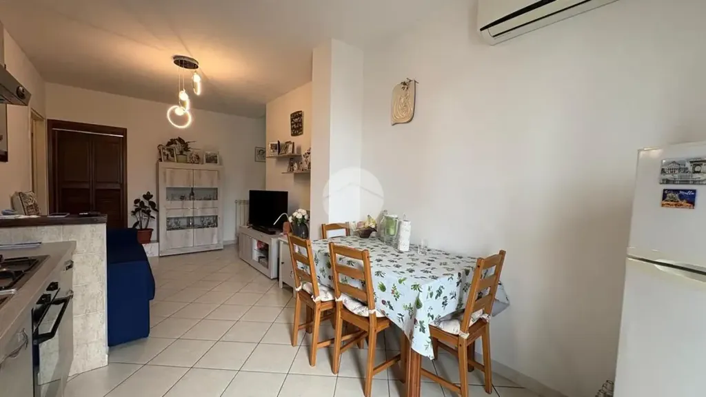 Dining Room - Modernised Two-Bedroom Apartment in Florence