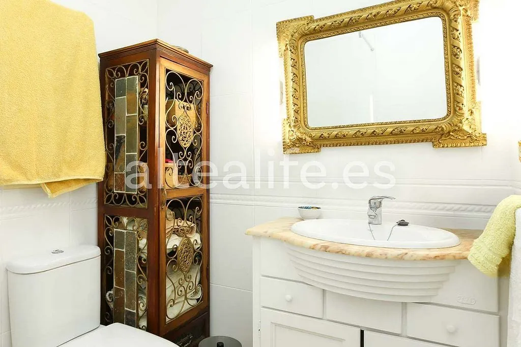Vannitoad - Penthouse with Terrace in Altea Pueblo